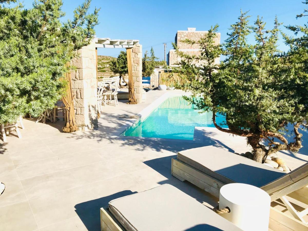 Milo Milo Suites Mandrakia Exterior photo