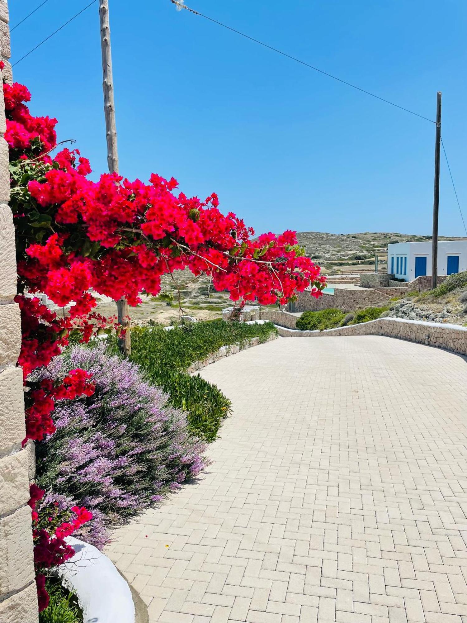 Milo Milo Suites Mandrakia Exterior photo